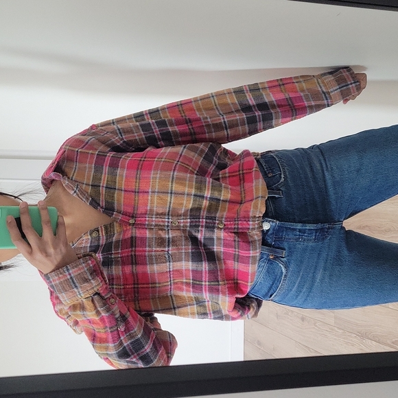 American Eagle Outfitters Tops - American Eagle  button up shirt size M